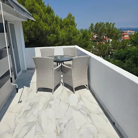Serenity Sunset Sea View Apartment, 250 M From The